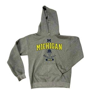 University of Michigan Basketball Pullover Hoodie Sweatshirt Gray Small NCAA